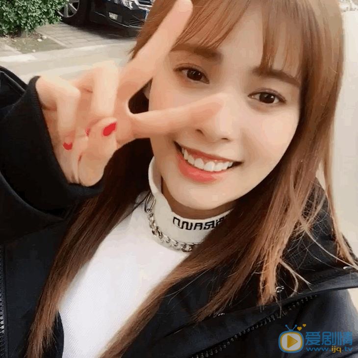 嘉容可爱连拍 嘉容高清写真_嘉容高清剧照