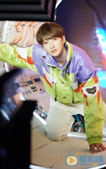 左其铂写真 左其铂高清写真_左其铂高清剧照