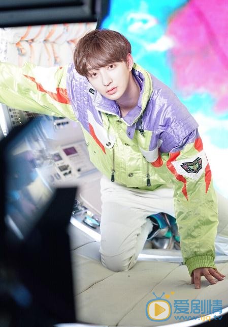 左其铂写真 左其铂高清写真_左其铂高清剧照