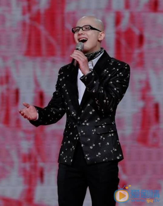 平安演出照 平安高清写真_平安高清剧照