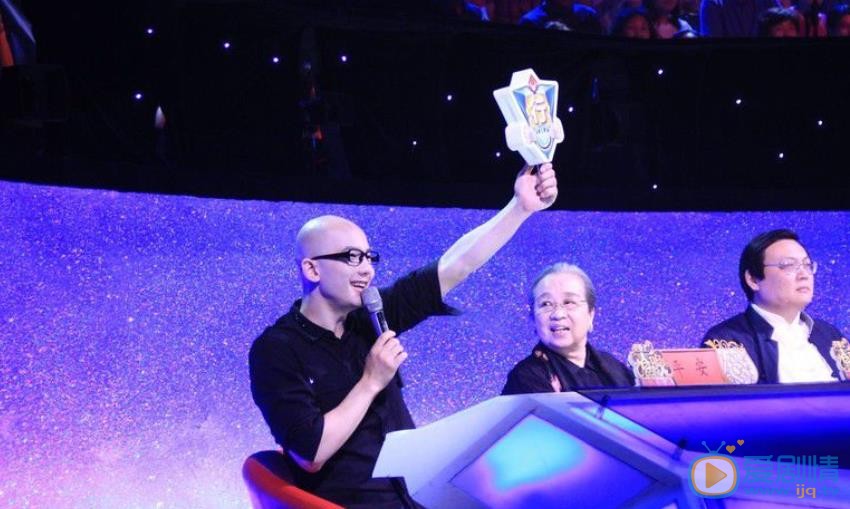 平安演出照 平安高清写真_平安高清剧照