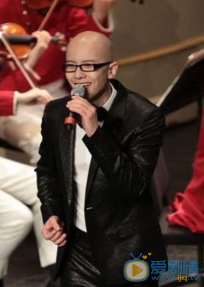 平安演出照 平安高清写真_平安高清剧照