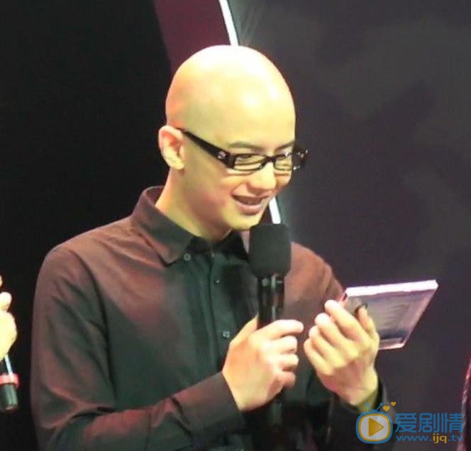 平安演出照 平安高清写真_平安高清剧照