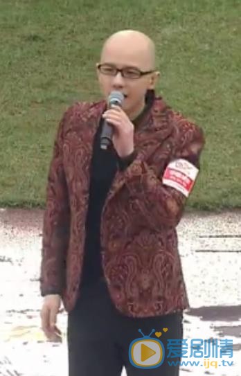 平安演出照 平安高清写真_平安高清剧照