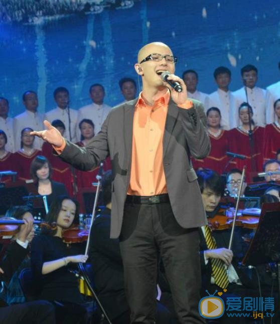 平安演出照 平安高清写真_平安高清剧照