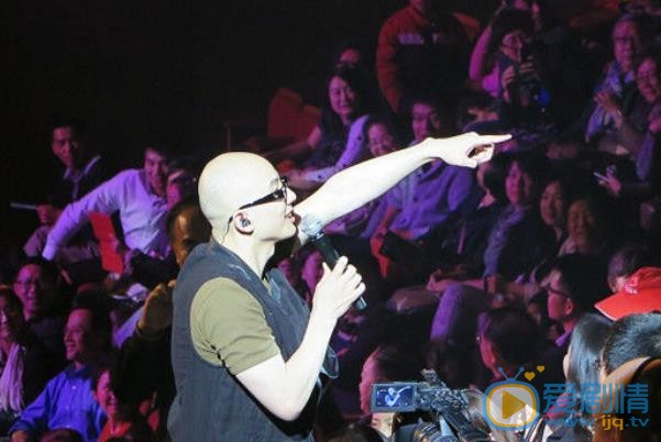 平安演出照 平安高清写真_平安高清剧照