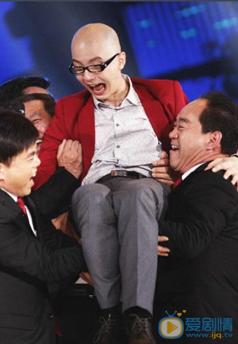 平安演出照 平安高清写真_平安高清剧照