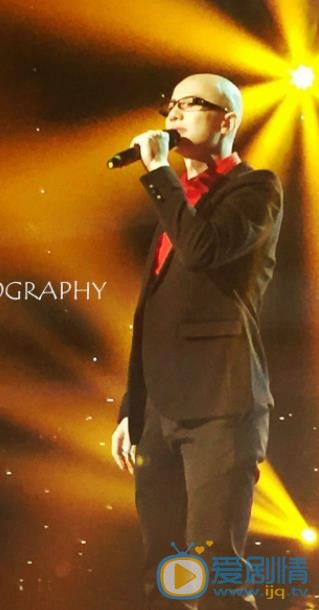 平安演出照 平安高清写真_平安高清剧照