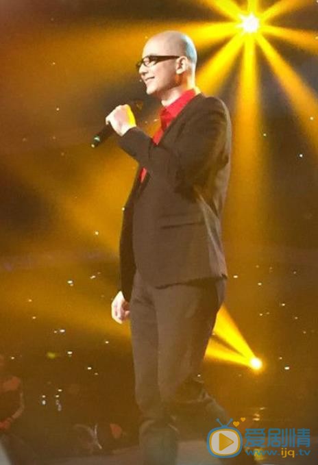 平安演出照 平安高清写真_平安高清剧照