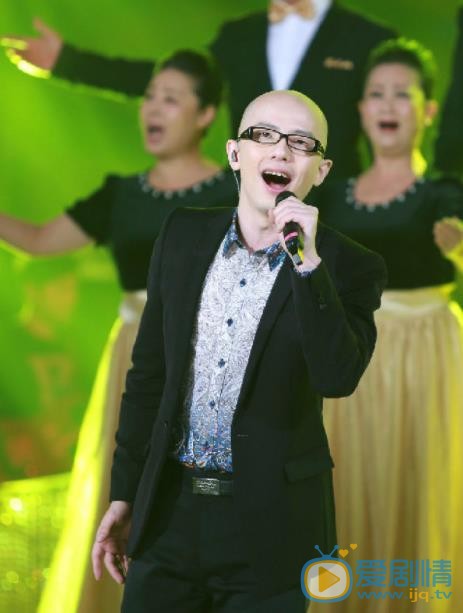 平安演出照 平安高清写真_平安高清剧照