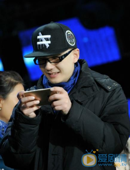 平安演出照 平安高清写真_平安高清剧照