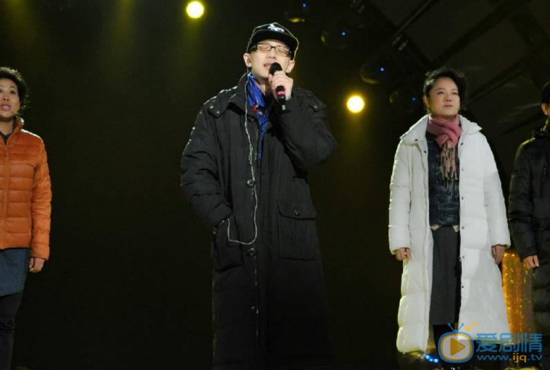 平安演出照 平安高清写真_平安高清剧照