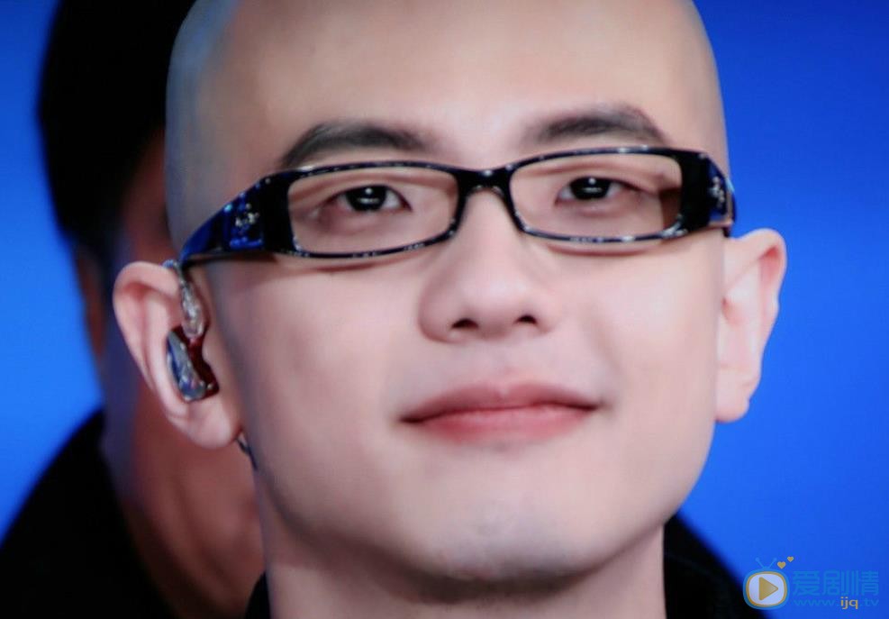 平安演出照 平安高清写真_平安高清剧照