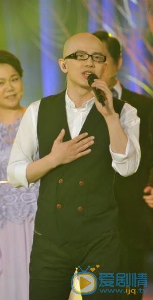 平安演出照 平安高清写真_平安高清剧照