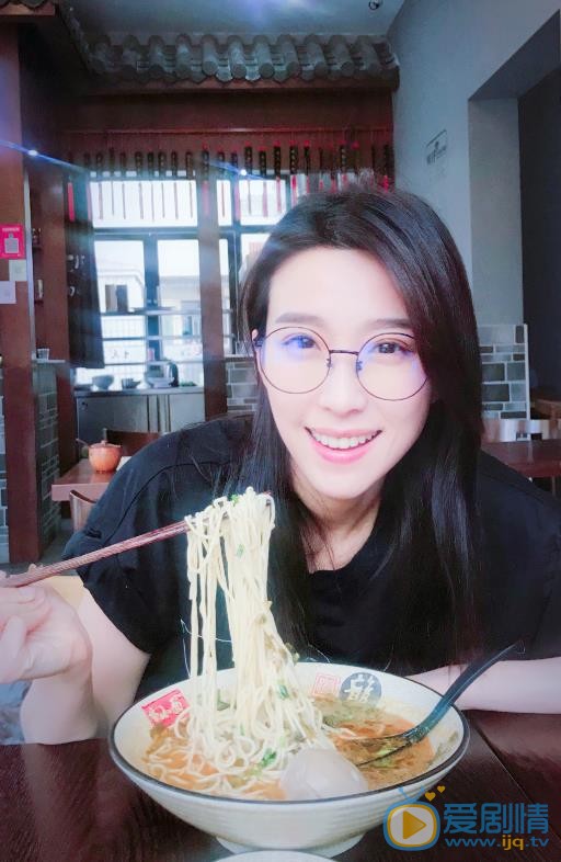 姚子羚生活照 姚子羚高清写真_姚子羚高清剧照