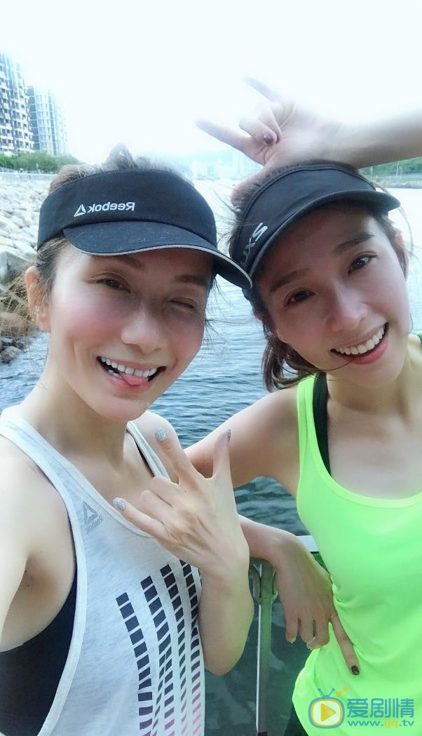 姚子羚与人合照 姚子羚高清写真_姚子羚高清剧照