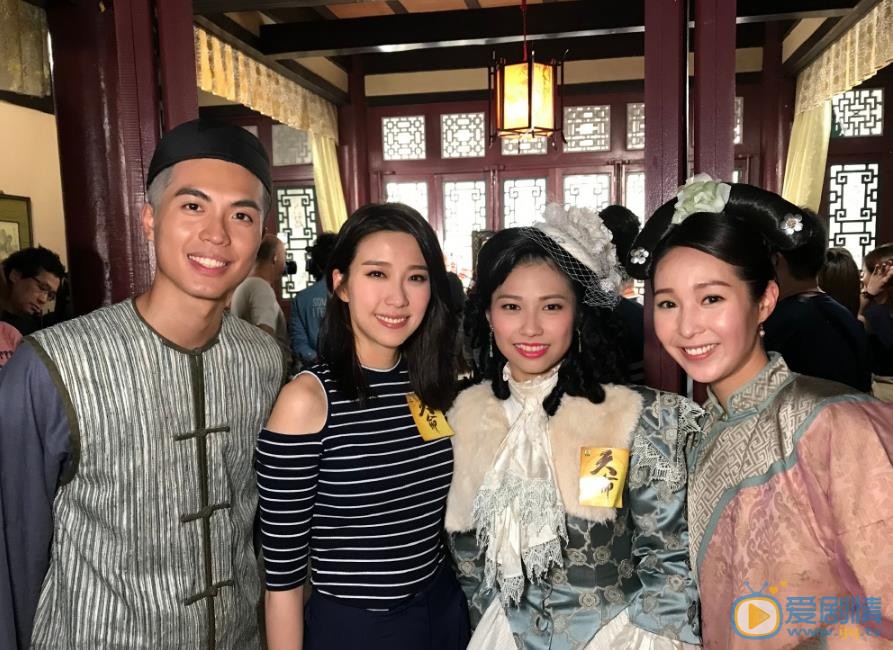 姚子羚与人合照 姚子羚高清写真_姚子羚高清剧照