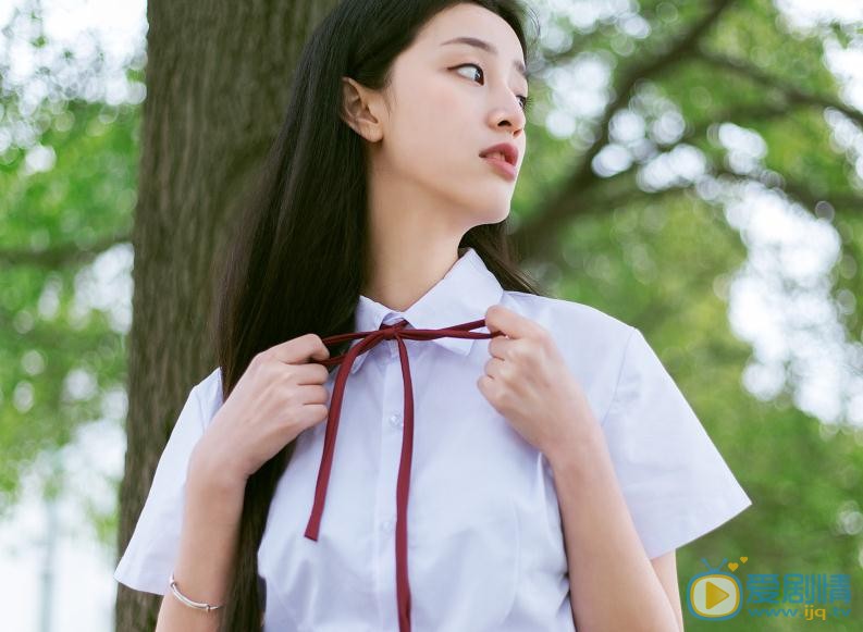 龚婉怡制服写真 龚婉怡高清写真_龚婉怡高清剧照