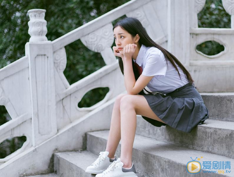 龚婉怡制服写真 龚婉怡高清写真_龚婉怡高清剧照