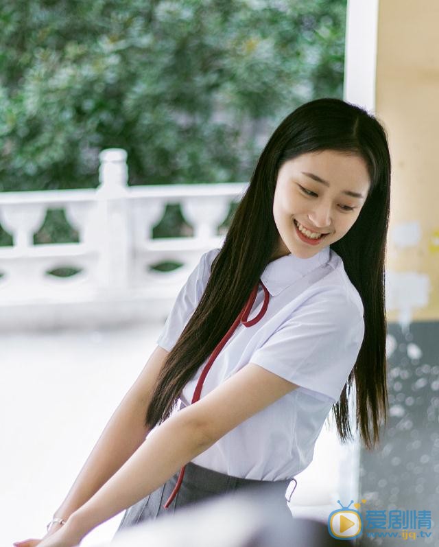 龚婉怡制服写真 龚婉怡高清写真_龚婉怡高清剧照