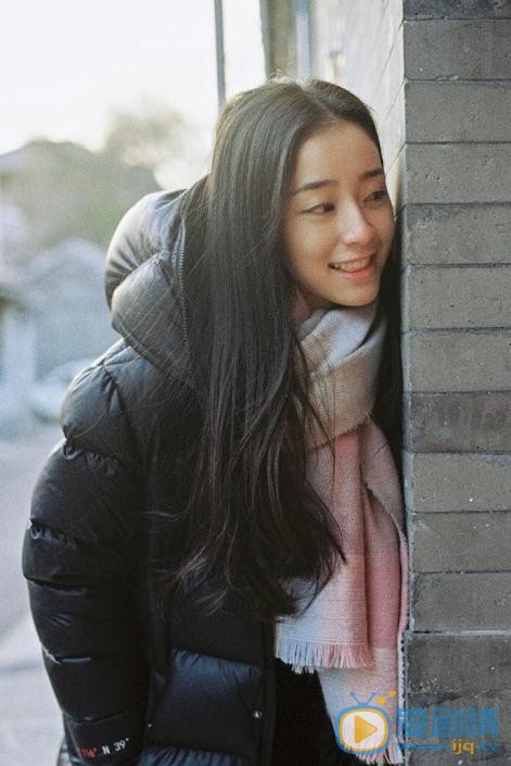 龚婉怡糖葫芦写真 龚婉怡高清写真_龚婉怡高清剧照