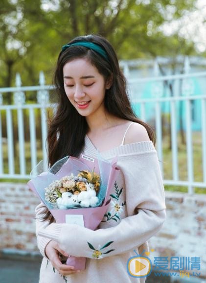 龚婉怡街拍写真 龚婉怡高清写真_龚婉怡高清剧照
