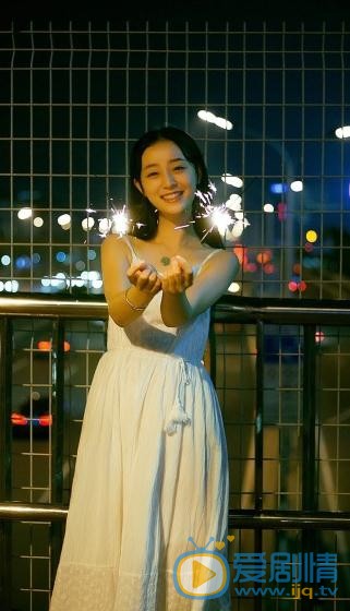龚婉怡烟花写真 龚婉怡高清写真_龚婉怡高清剧照