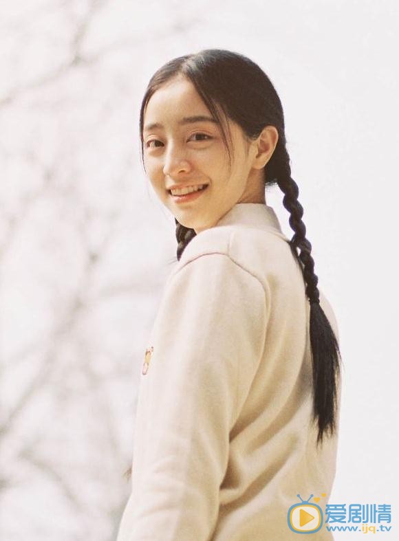 龚婉怡制服写真 龚婉怡高清写真_龚婉怡高清剧照