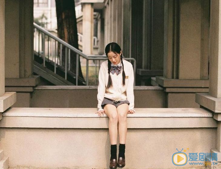 龚婉怡制服写真 龚婉怡高清写真_龚婉怡高清剧照