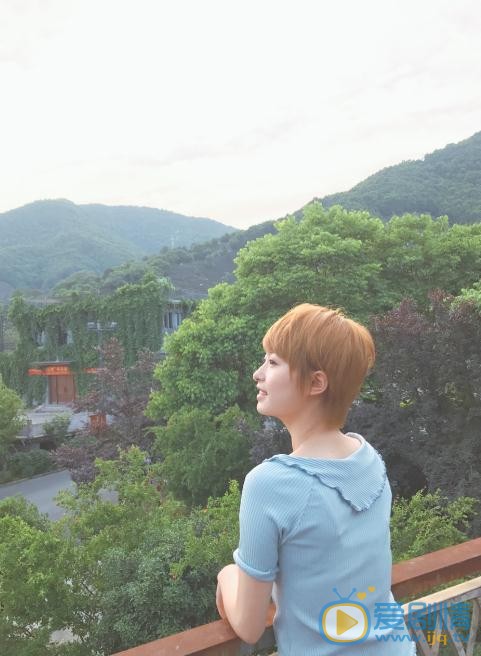 余昊洋片场照 余昊洋高清写真_余昊洋高清剧照