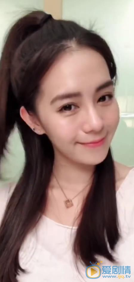 大李颖自拍照 大李颖高清写真_大李颖高清剧照