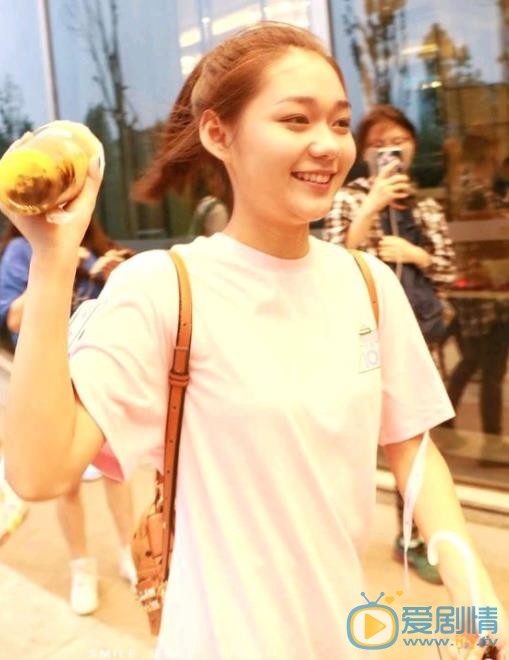 段奥娟街拍 段奥娟高清写真_段奥娟高清剧照