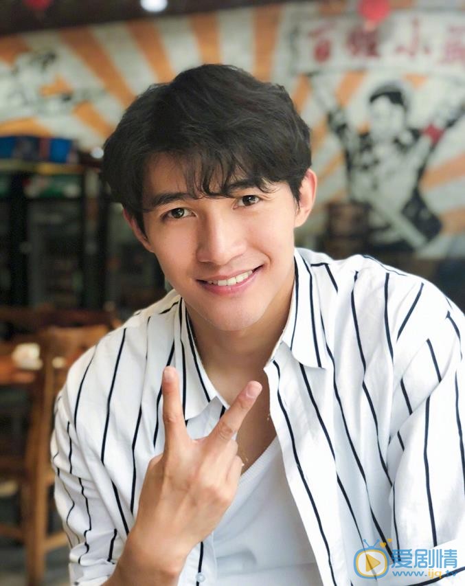 媚者无疆刑风是谁演的？刑风扮演者李子峰个人资料、写真及生活照欣赏