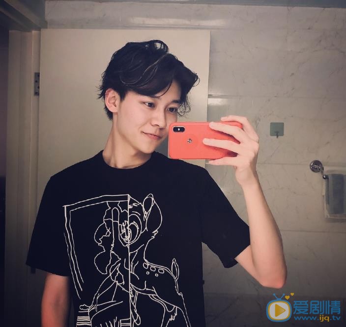 刘怡潼生活照 刘怡潼高清写真_刘怡潼高清剧照
