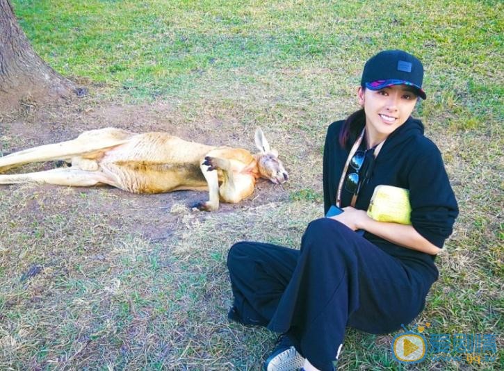 黄小蕾与女儿合照 黄小蕾高清写真_黄小蕾高清剧照