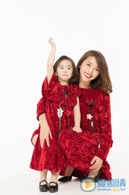 黄小蕾亲子写真 黄小蕾高清写真_黄小蕾高清剧照