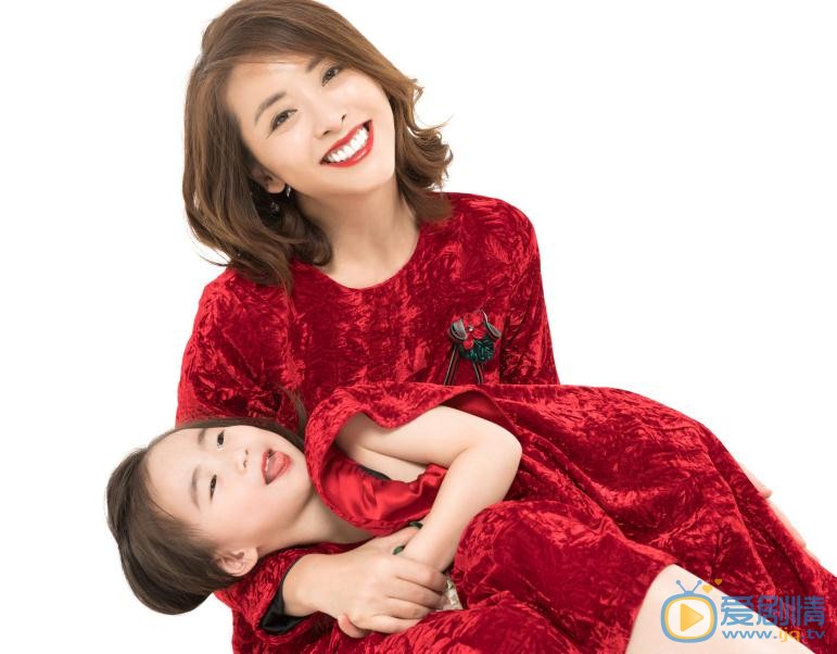 黄小蕾亲子写真 黄小蕾高清写真_黄小蕾高清剧照