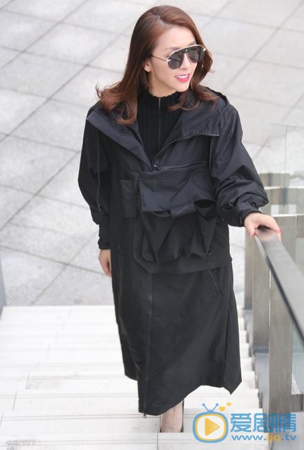 黄小蕾街拍写真 黄小蕾高清写真_黄小蕾高清剧照
