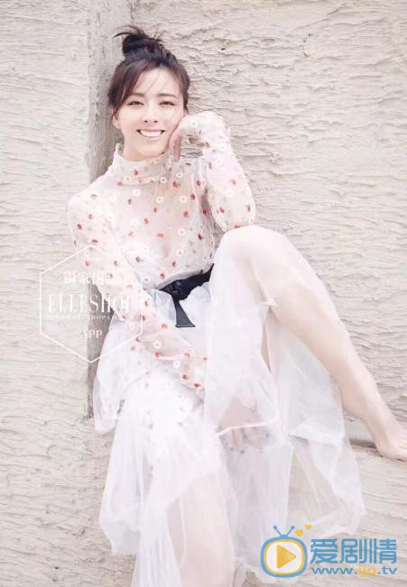 黄小蕾街拍写真 黄小蕾高清写真_黄小蕾高清剧照