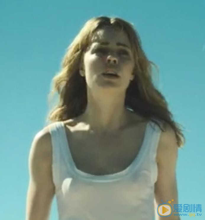 梅丽莎·乔治TRIANGLE剧照 梅丽莎·乔治高清写真_梅丽莎·乔治高清剧照