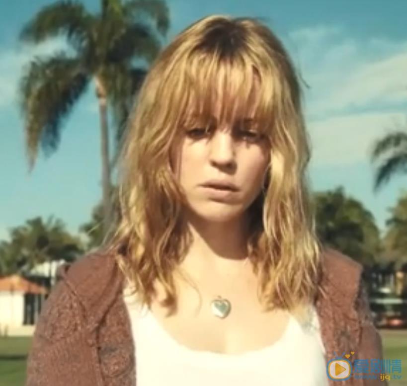 梅丽莎·乔治TRIANGLE剧照 梅丽莎·乔治高清写真_梅丽莎·乔治高清剧照