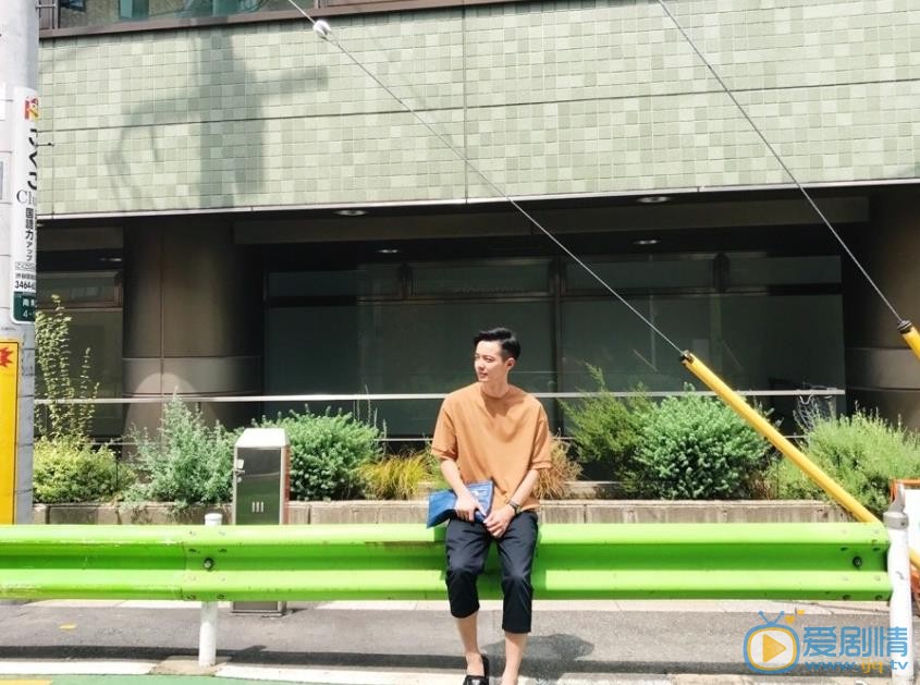 刘智扬时尚街拍 刘智扬高清写真_刘智扬高清剧照