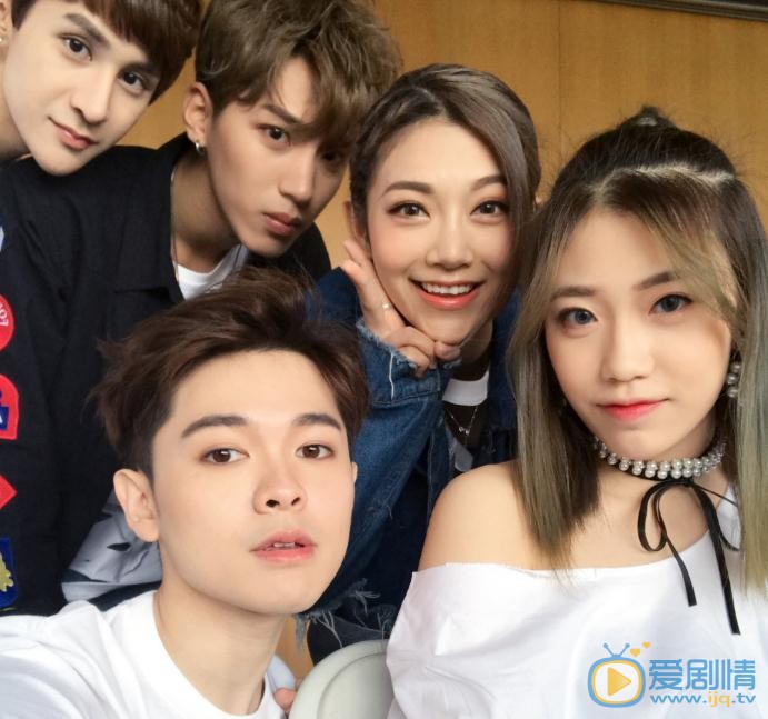 尤长靖与人合照 尤长靖高清写真_尤长靖高清剧照