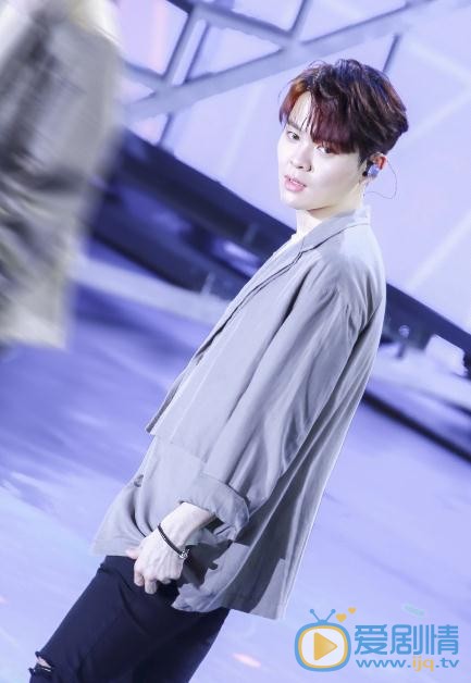 尤长靖舞台照 尤长靖高清写真_尤长靖高清剧照