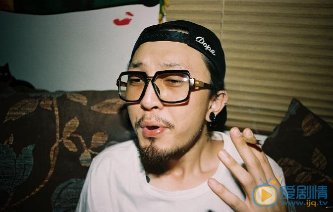 张瀚生生活照 张瀚生高清写真_张瀚生高清剧照