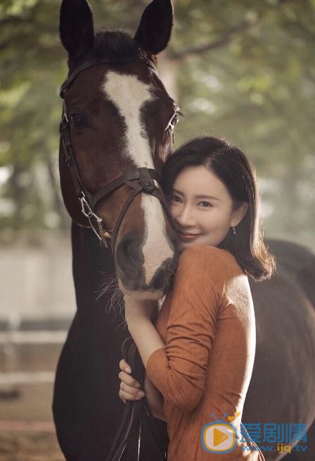 杨舒婷与马写真 杨舒婷高清写真_杨舒婷高清剧照