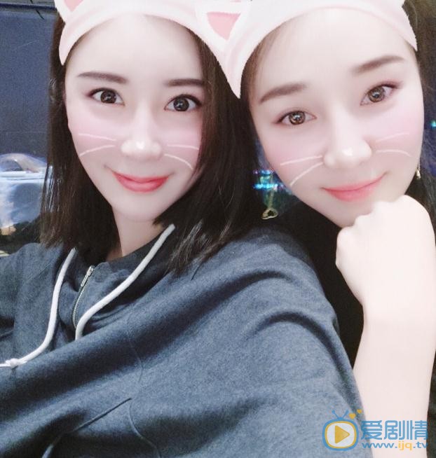 杨舒婷与人合照 杨舒婷高清写真_杨舒婷高清剧照