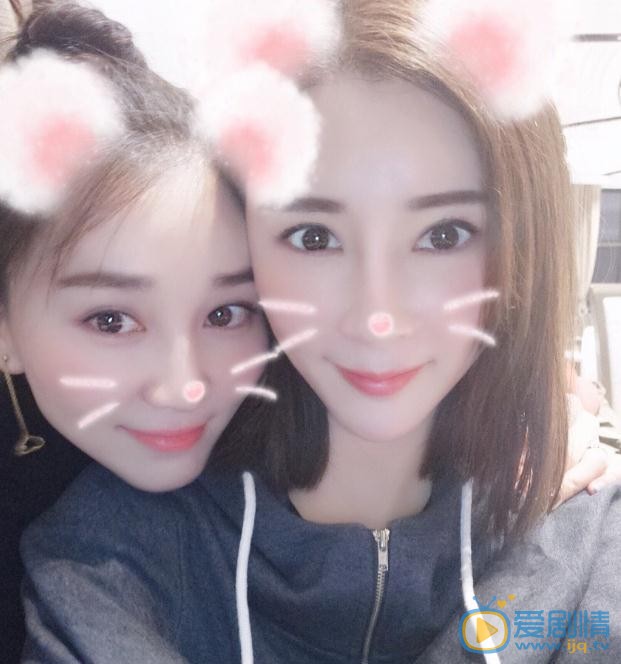 杨舒婷与人合照 杨舒婷高清写真_杨舒婷高清剧照