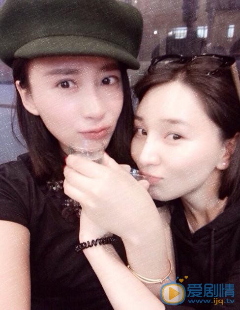 杨舒婷与人合照 杨舒婷高清写真_杨舒婷高清剧照