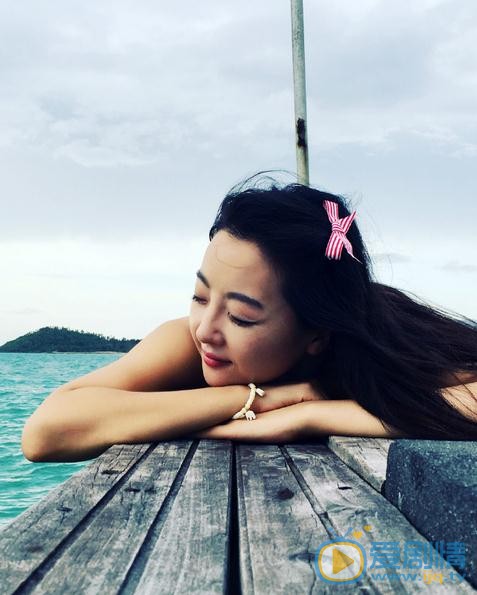 秦鸣悦海边照 秦鸣悦高清写真_秦鸣悦高清剧照